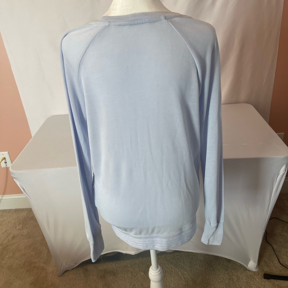 Athleta Light Blue Women's Long-Sleeve Crewneck Top - Picture 3 of 3